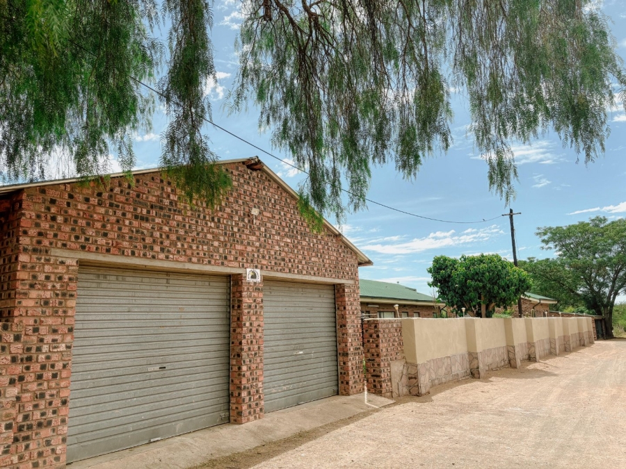 5 Bedroom Property for Sale in Bethulie Free State